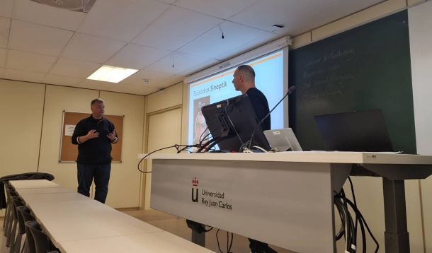 Reflexión sobre el pensamiento crítico y los vacíos de conocimiento en  estudiantes de marketing